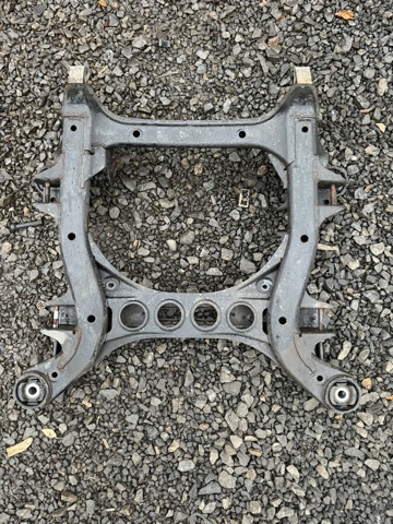 Крабобалка передней подвески 7L0499030Q VAG