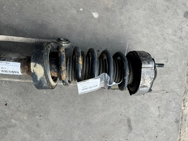 Пружина передняя 7P6411105AL VAG