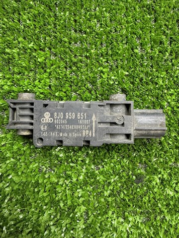 Датчик Айрбег передний 8J0959651 VAG
