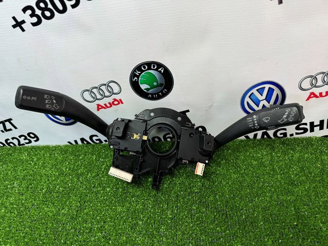Переключатель подрулевой 8K0953502BJ VAG