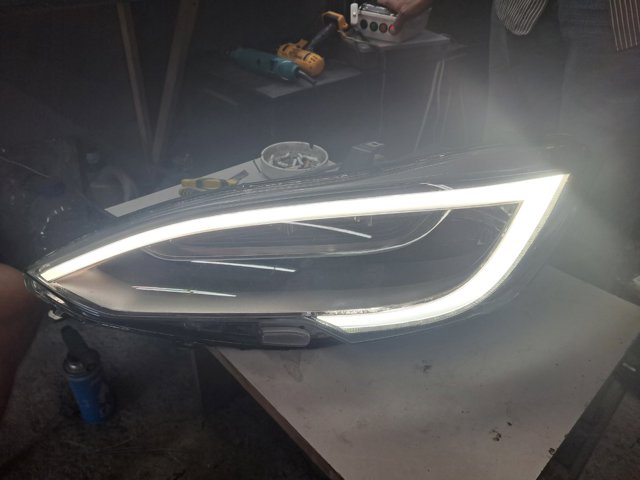 105357000B Tesla Model Левая фара купить в Каменское