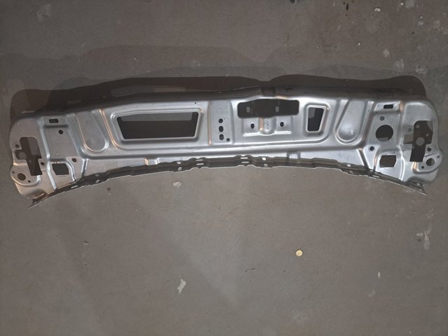 Рамка радиатора верхняя A2546208100 MERCEDES