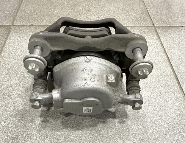 34106872799 BMW Суппорт тормозной передний левый купить в Запорожье