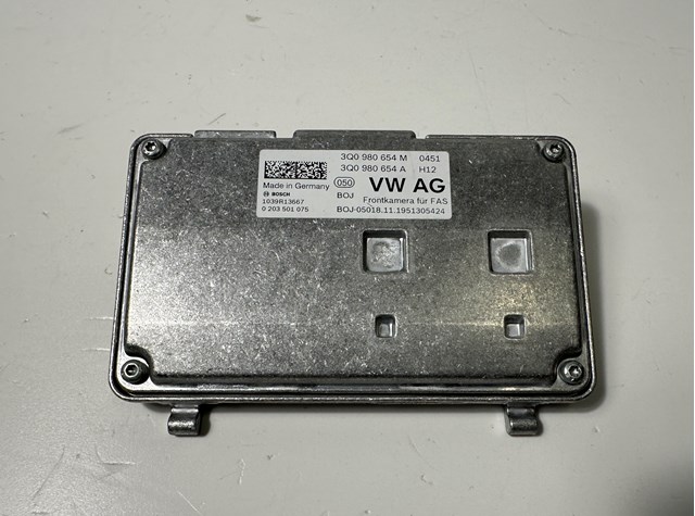Камера заднего вида 3Q0980654M VAG