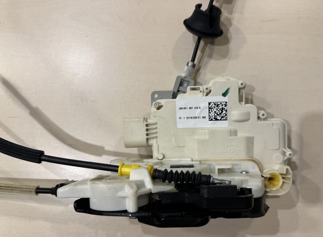 Замок передней левой двери 4G1837015B VAG