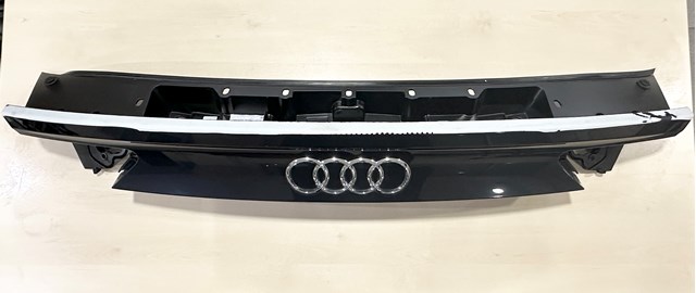 VAG 4G8827987A Накладка багажника (двери 3/5-й задней) нижняя в наличии Кривой Рог