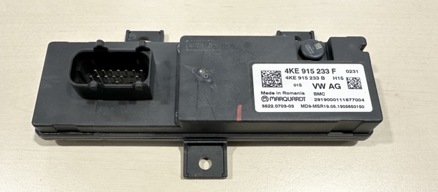 Блок ЭБУ батарей гибрида 4KE915233F VAG