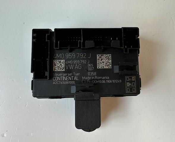 Блок комфорта передней двери 4M0959792J VAG