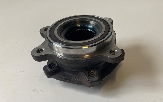 Ступица (передняя) 8W0407613 VAG