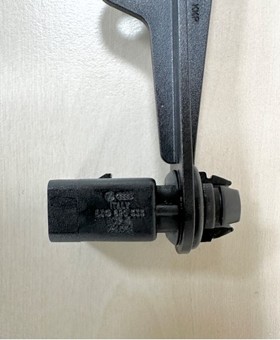 Датчик температуры воздуха 8Z0820535 VAG