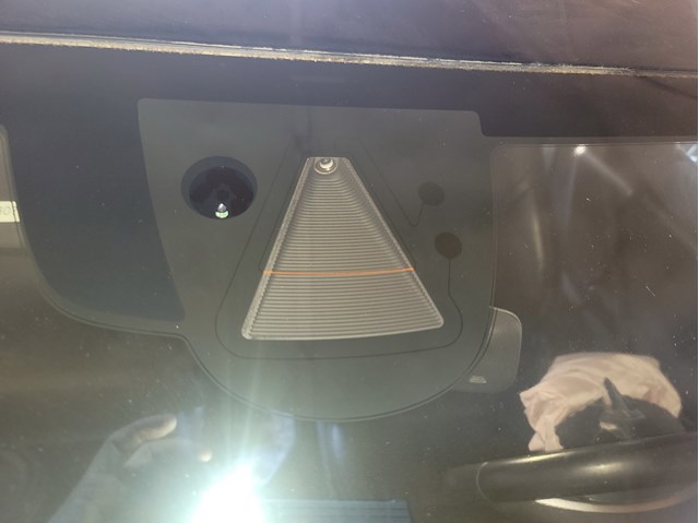 106156501C TESLA Лобовое стекло купить в Сумы