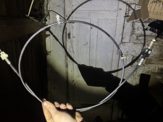 Тросик газа 1610A001 MITSUBISHI