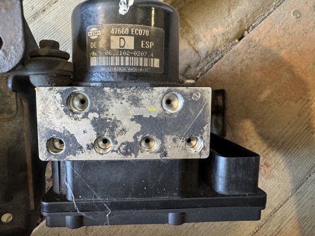 Блок управления ABS 47660EC070 NISSAN