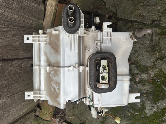 Корпус печки в сборе MN124235 MITSUBISHI