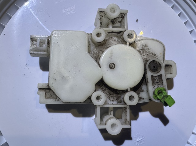 Мотор открытия замка багажника MN127002 MITSUBISHI