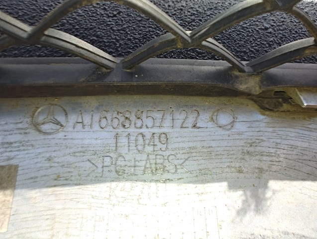 A1668857122 MERCEDES Накладка бампера переднего центральная купить в Чернигов