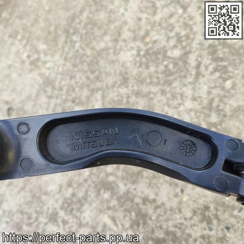 NISSAN 288813NA0A Поводок стеклоочистителя в наличии Николаев