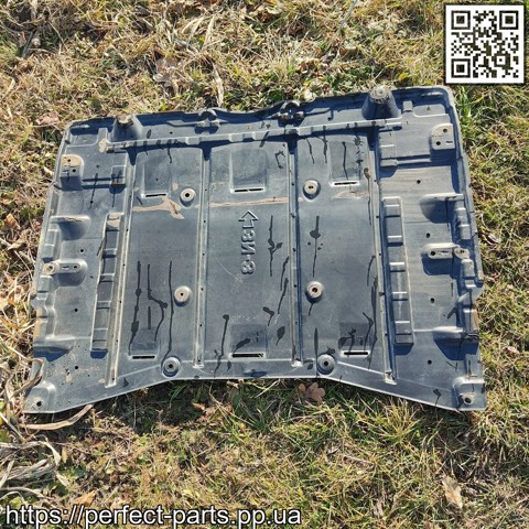 748N23NA0A NISSAN Защита днища, средняя часть купить в Киев