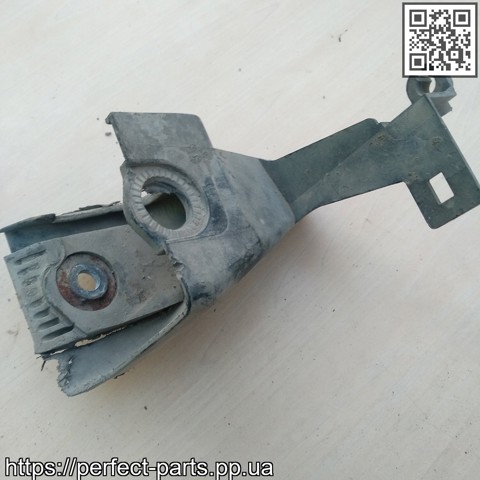 A1686220439 MERCEDES купить в Чернигов