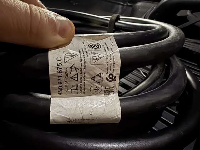 VAG 7PP971678BH Кабель для зарядки электромобиля в наличии Днепр