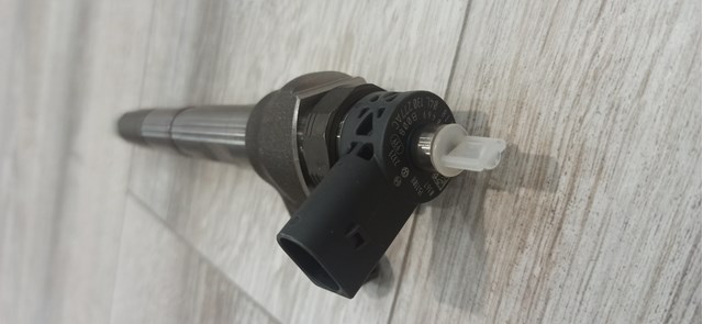 Клапанная форсунка 0445110469 BOSCH