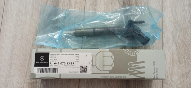 Форсунка впрыска топлива 0445115064 BOSCH