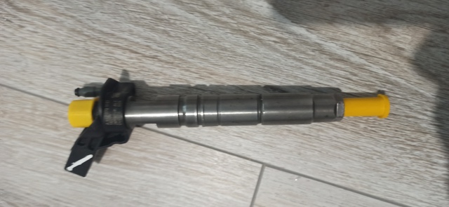 Форсунки A6420701187 MERCEDES