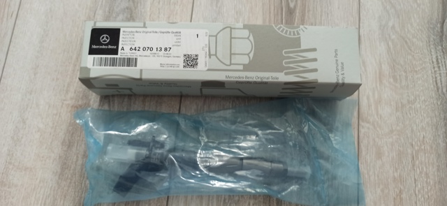 Форсунка дизельная в сборе A6420701387 MERCEDES