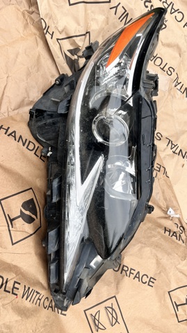 TOYOTA 8110533C80 в наличии Кривой Рог