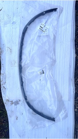 Спойлер переднего бампера 960150376R RENAULT