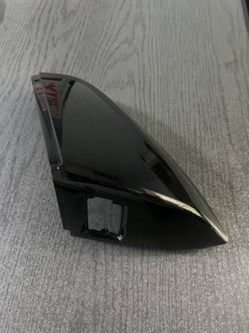 Накладка зеркала заднего вида, левая 4M0857527A VAG