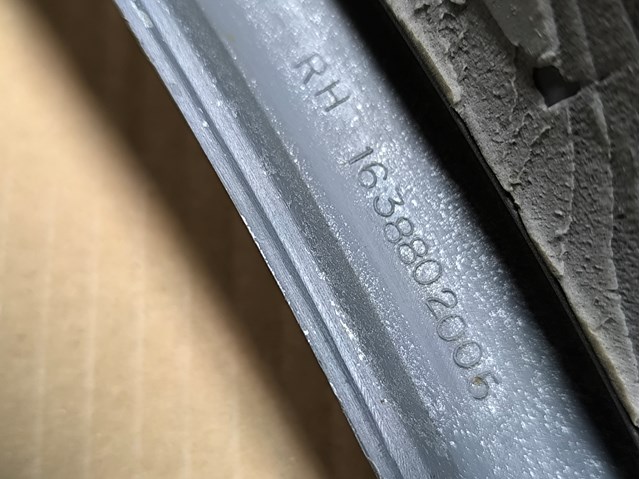 1638802005 MERCEDES купить в Украина