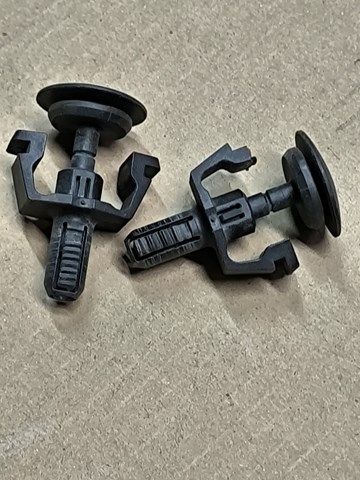 A0009912195 MERCEDES Кронштейн радиатора верхний купить в Тернополь