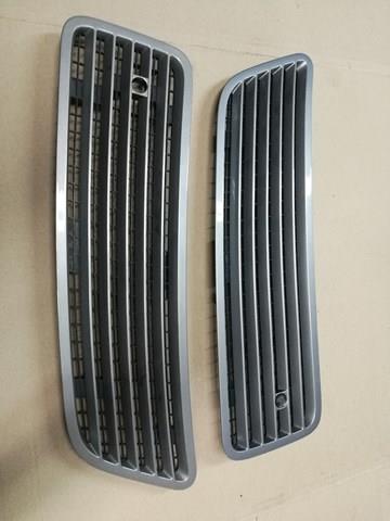 MERCEDES 2218800305 Решетка капота в наличии Кривой Рог