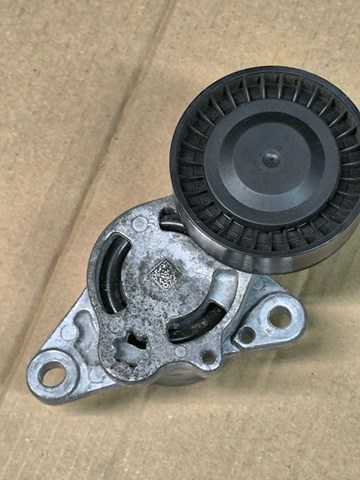 Натяжная планка поликлинового ремня A6542000070 MERCEDES
