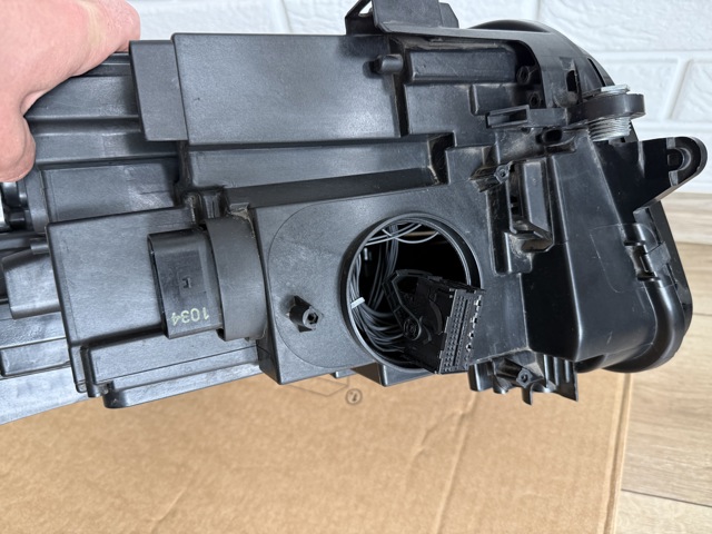 VAG 5NB941113F Левая фара в наличии Николаев