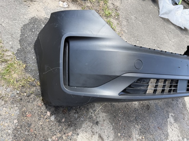 VAG 7E5807221DGRU Передний бампер в наличии Ужгород