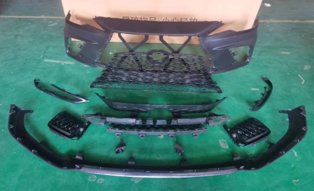 Решетка радиатора 531010E620 TOYOTA