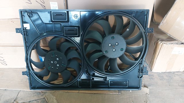 VAG 5QN959455A Электровентилятор охлаждения в сборе (мотор+крыльчатка) правый в наличии Одесса