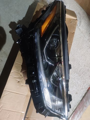 Фара левая 811500E530 TOYOTA