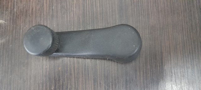 Ручка подъема стекла двери, переднего 1H0837581D VAG