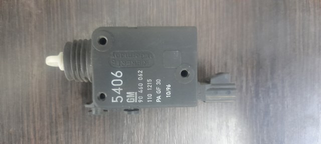 Актуатор замка ляды 90460062 GM