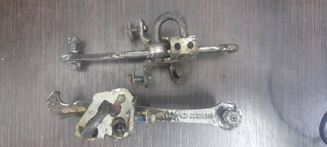 Ограничитель открывания двери 90508649 GM