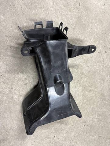 51748070233 BMW Воздуховод тормозного диска левый купить в Киев
