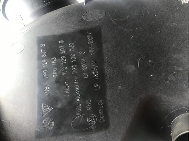  Корпус воздушного фильтра 7P0129607B VAG