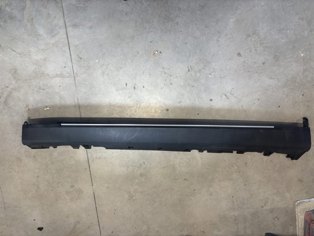51177294379 BMW Накладка (молдинг) порога наружная левая купить в Каменское