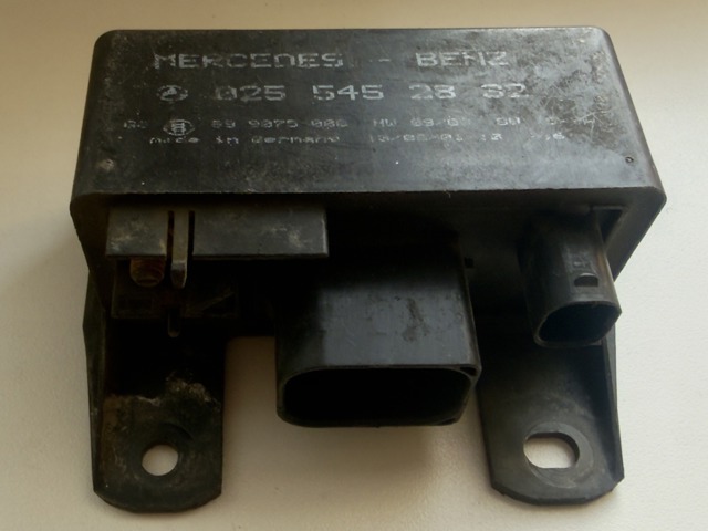 A0255452832 MERCEDES Реле свечей накала купить в Ровно