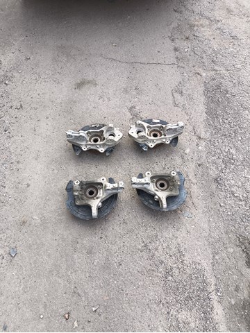 Кулак поворотный правый 68291104AC CHRYSLER