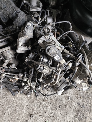 Задний правый суппорт 68338708AA CHRYSLER