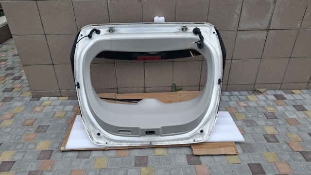 NISSAN 901005SA0B Ляда в наличии Украина